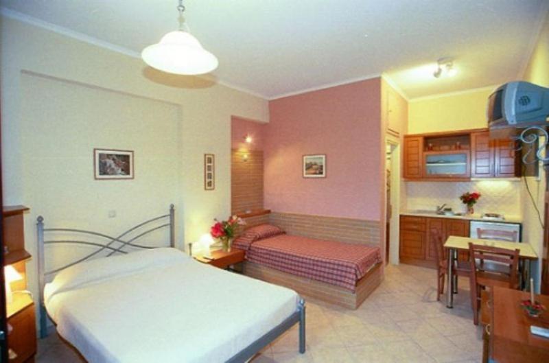 Aigiali Rooms Límnos الغرفة الصورة